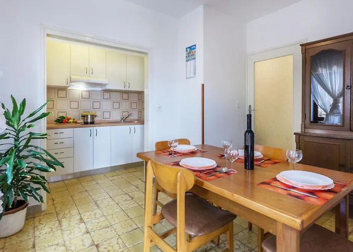 Beti By Interhome * Umag